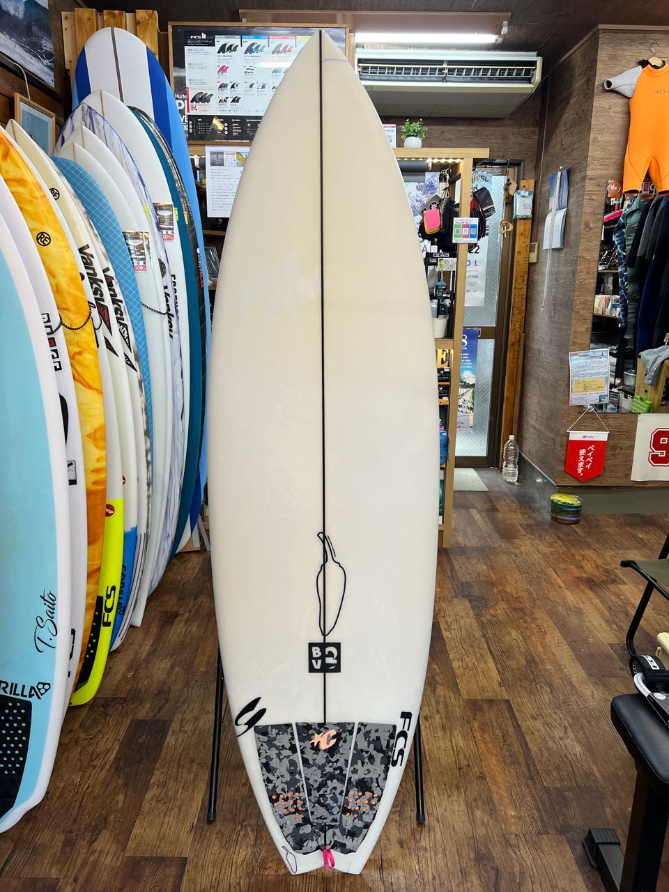Chilli Surfboard BV2 PU
5’9”x19'5/8"x2'7/16”
175.2cm49.9 x 6.230.1ℓ
FCSⅡ FIN無
60点
¥63,000+tax