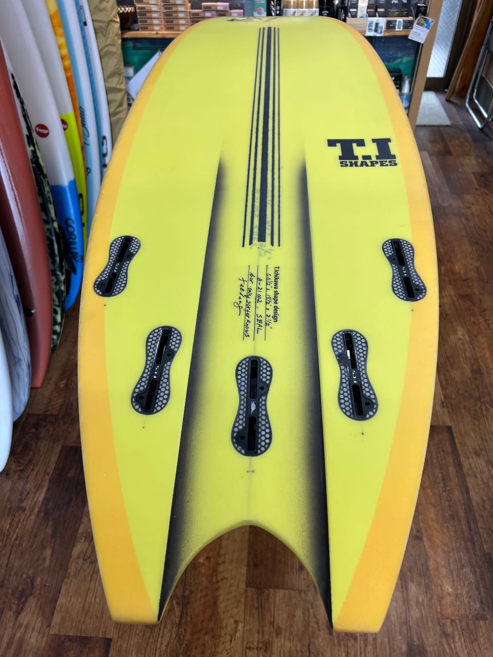 DROPOUT SURFBOARD T.I SHAPESモデルサーフボードTISHAPES状態 ...