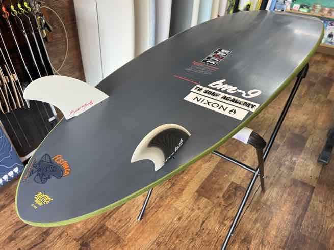 JUSTICE surfboard CrocodileSkin  TwinPin6’5”x21'x2'3/4" 195.6cm53.3x7.0  41.6ℓ  FCSⅡ fin付 デッキカバー付   ¥60,000+ tax 美品！